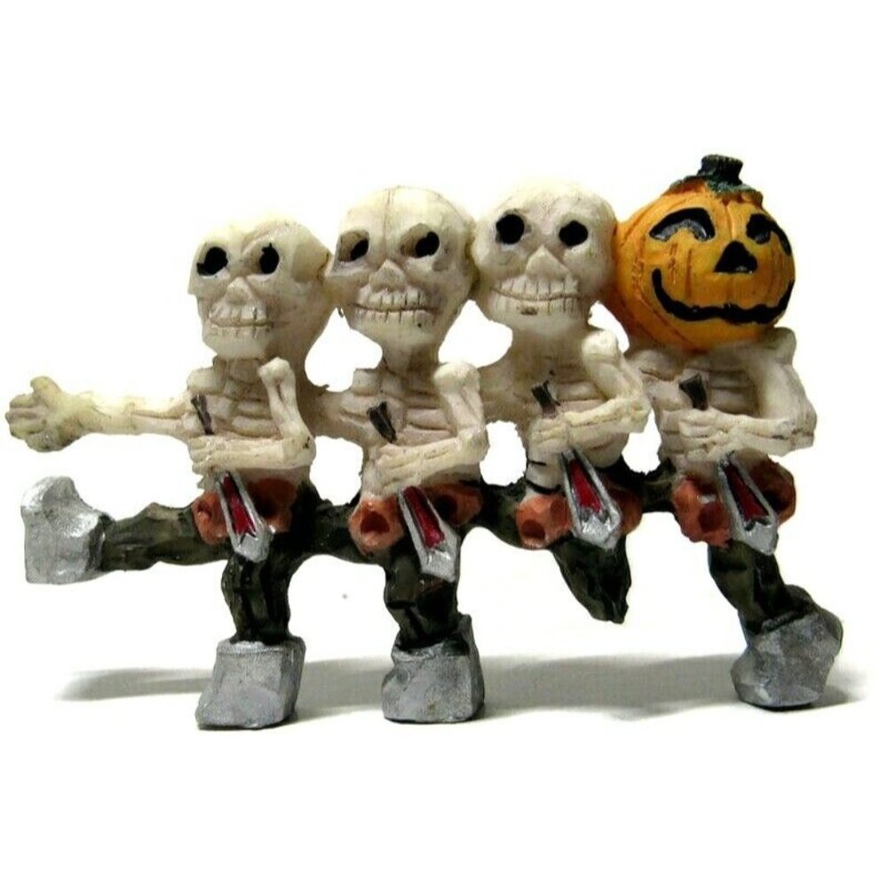 Lemax Halloween Village 3 Skeletons and a Jack O Lantern Marching (Missing leg)
